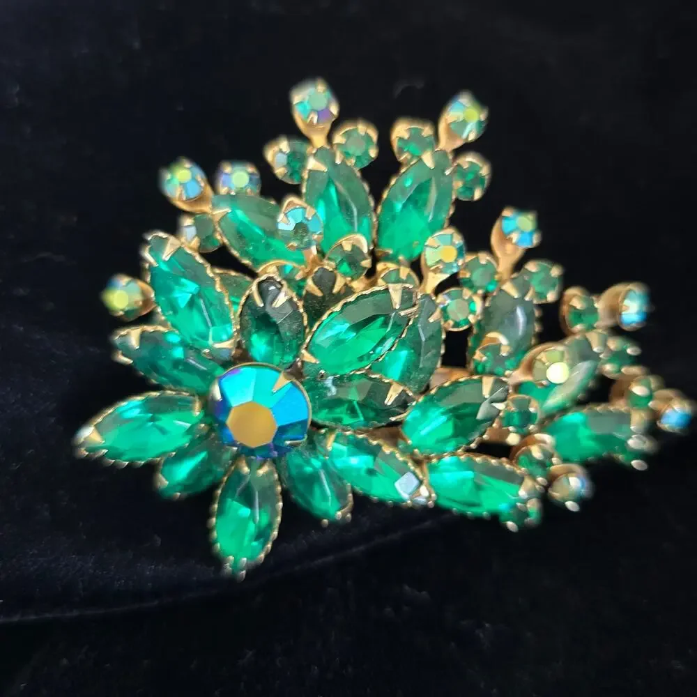 Vintage Brooch Emerald Green Aurora Borealis Rhinestone Floral Mid Century Glam